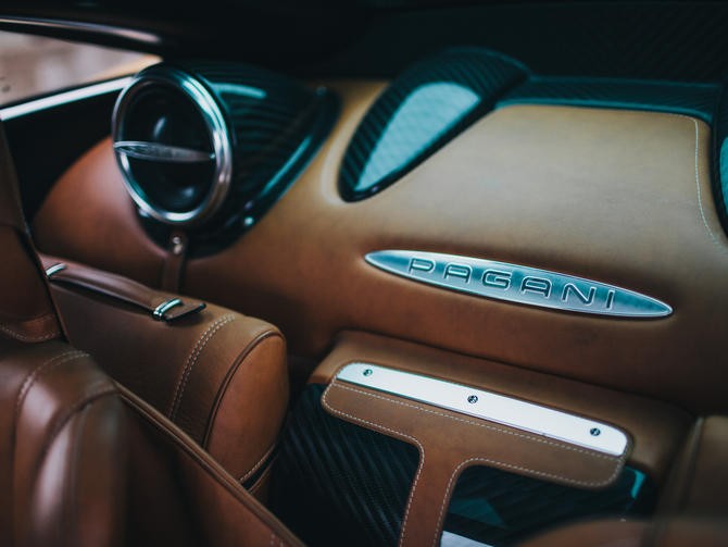 Mãn nhãn nội thất Pagani Huayra giá 78 tỷ đồng ảnh 9 Mãn nhãn nội thất Pagani Huayra giá 78 tỷ đồng ảnh 9