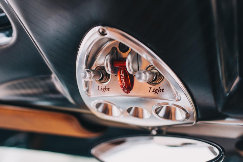 Mãn nhãn nội thất Pagani Huayra giá 78 tỷ đồng ảnh 12 Mãn nhãn nội thất Pagani Huayra giá 78 tỷ đồng ảnh 12