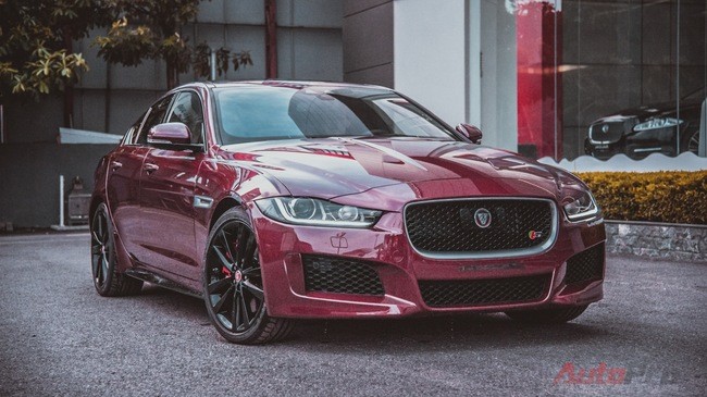 Jaguar XE 2016