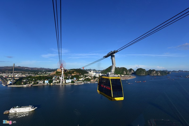 Cáp treo 'xe bus hai tầng' lơ lửng trên vịnh Hạ Long hình ảnh 7 Cap treo 'xe bus hai tang' lo lung tren vinh Ha Long hinh anh 7