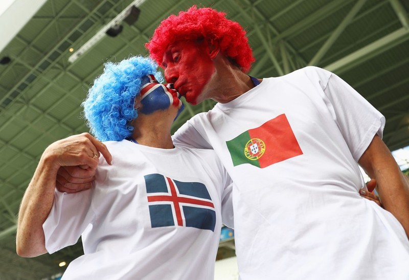 1001 kiểu nụ hôn tại Euro 2016 ảnh 13 1001 kiểu nụ hôn tại Euro 2016 ảnh 13