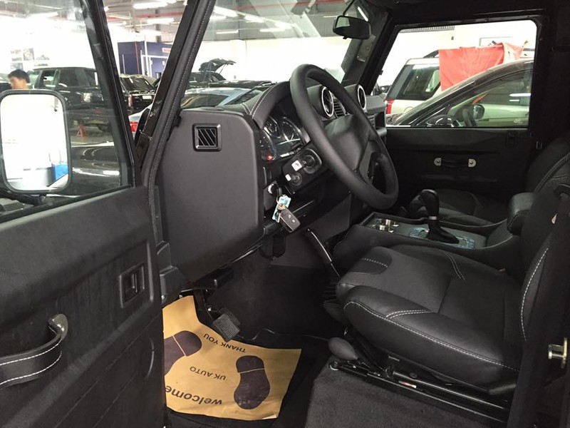 Cận cảnh “trâu lội nước” Land Rover vừa về Việt Nam ảnh 4