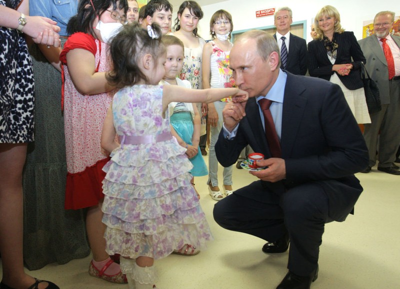 10 nụ hôn nổi tiếng lịch sử thế giới ảnh 7 10 nụ hôn nổi tiếng lịch sử thế giới ảnh 7