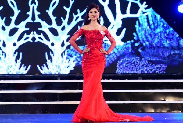 Mãn nhãn màn trình diễn bikini của 18 nhan sắc phía Bắc vào CK HHVN 2016 ảnh 34 Mãn nhãn màn trình diễn bikini của 18 nhan sắc phía Bắc vào CK HHVN 2016 ảnh 34