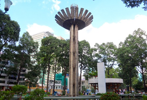 Tiết lộ về giai thoại 'trấn yểm long mạch' ở Hồ Con Rùa ảnh 2 Tiết lộ về giai thoại 'trấn yểm long mạch' ở Hồ Con Rùa ảnh 2