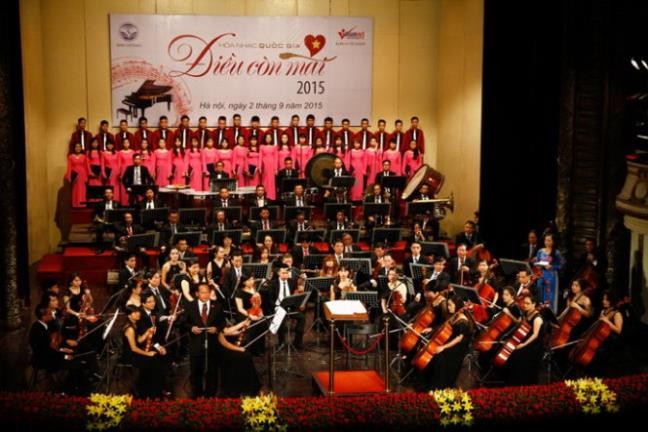 Hòa nhạc “lạ” Rock Symphony chào năm cũ, đón năm mới  ảnh 3 “Điều còn mãi” 2016: Hấp dẫn không cần Diva