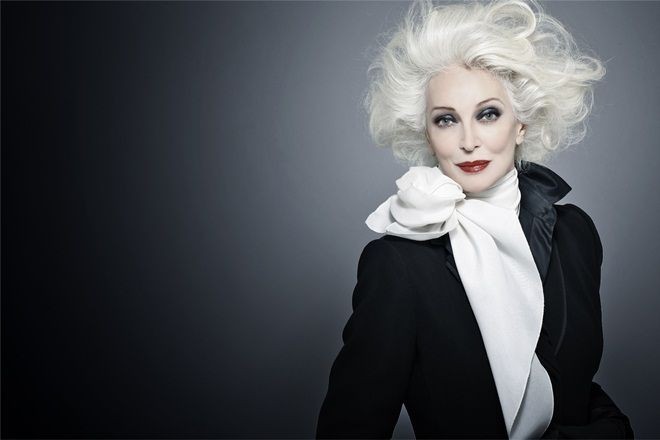 Carmen Dell’Orefice trong một shoot hình thời trang lịch lãm với phong cách menswear.