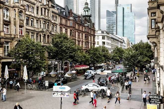 Đột nhập "phố đèn đỏ" khét tiếng nước Đức ảnh 5