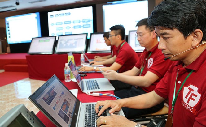 Phòng thủ ngăn chặn sự xâm nhập hệ thống máy chủ tại một buổi diễn tập bảo vệ hệ thống thông tin.