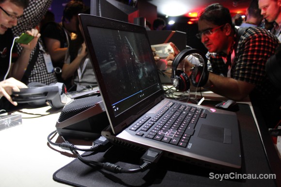 Laptop chơi game ROG GX800