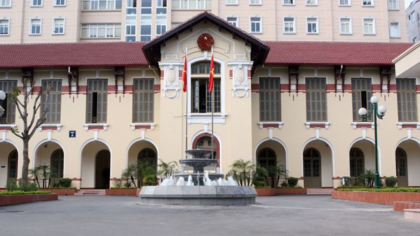 Trụ sở Bộ TT&TT, 18 Nguyễn Du, Hà Nội.