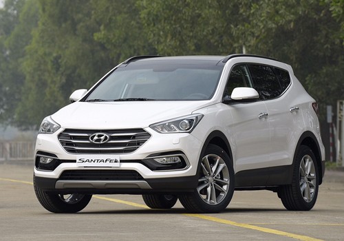 Mẫu SUV lắp ráp trong nước giảm giá mạnh. hyundai-santa-fe-giam-gia-ky-luc-230-trieu-tai-viet-nam