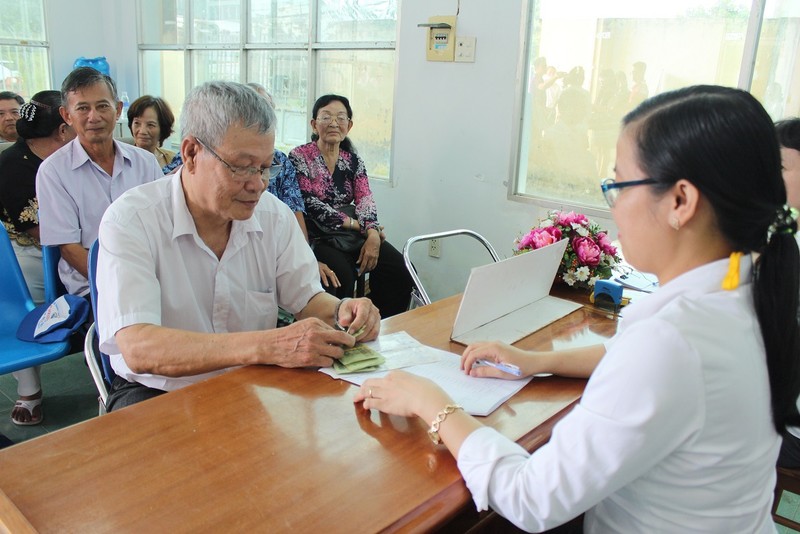 Việc chi trả qua hệ thống Bưu điện cũng góp phần minh bạch, tránh được những tiêu tiêu cực có thể xảy ra.