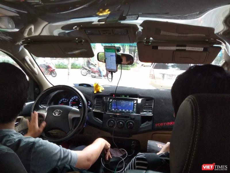 Cuộc chiến taxi truyền thống - Grab: Dai dẳng, gay cấn và bao giờ đến hồi kết?