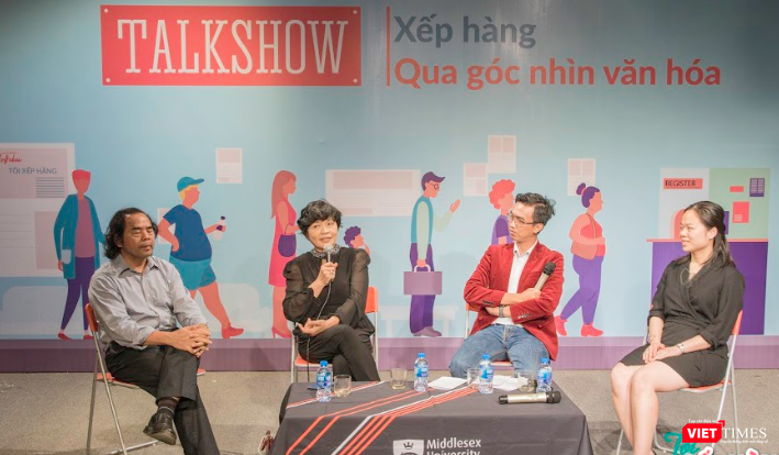 Các diễn giả trao đổi tại Talkshow.