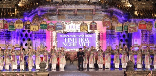 Ngoài ra, Festival còn có sự góp mặt của các quốc gia có các thành phố quan hệ kết nghĩa, hợp tác với Huế.