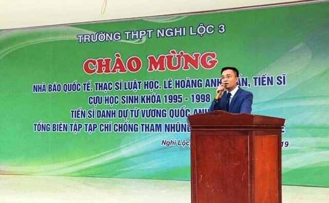 "Nhà báo quốc tế", thạc sĩ luật học, tiến sĩ Lê Hoàng Anh Tuấn, Tổng Biên tập Tạp chí Chống tham nhũng và Hợp tác quốc tế phát biểu tại buổi lễ (ảnh: Người làm báo)