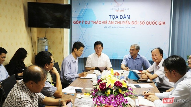 Buổi tọa đàm phạm vi hẹp của VDCA góp ý cho Dự thảo Đề án Chuyển đổi số Quốc gia, vừa diễn ra vào đầu tháng này.