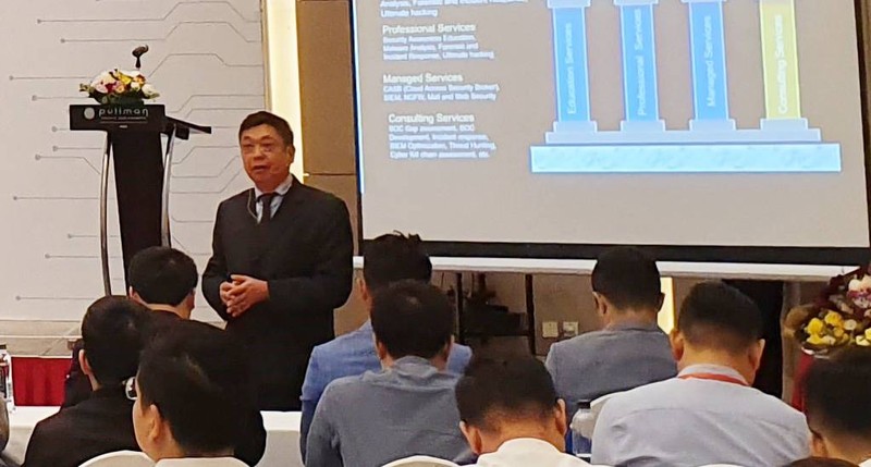 Ông Shum Mew Toong - Giám đốc điều hành của SenSecures. Ông Shum Mew Toong - Giám đốc điều hành của SenSecures.