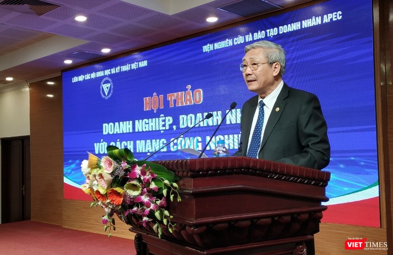 TS. Trần Duy Khanh, Viện trưởng Viện Nghiên cứu và Đào tạo Doanh nhân APEC. TS. Trần Duy Khanh, Viện trưởng Viện Nghiên cứu và Đào tạo Doanh nhân APEC.