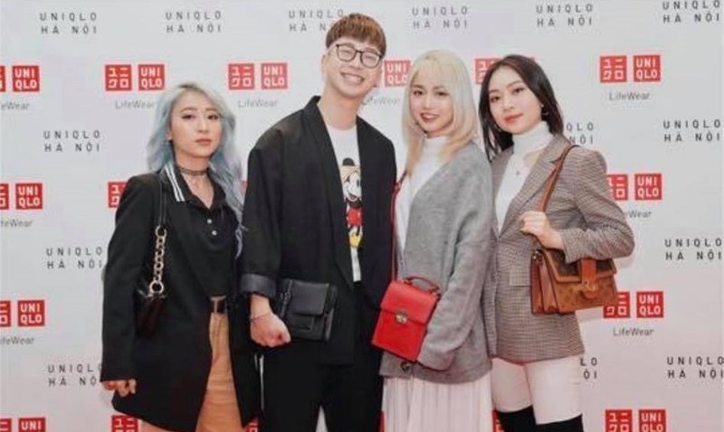 Nóng: Hành khách cùng chuyến bay với ca thứ 17 nhiễm COVID-19 đã di chuyển đến TP.HCM ảnh 5 Thực hư việc bệnh nhân thứ 17 mắc COVID-19 dự khai trương Uniqlo Phạm Ngọc Thạch