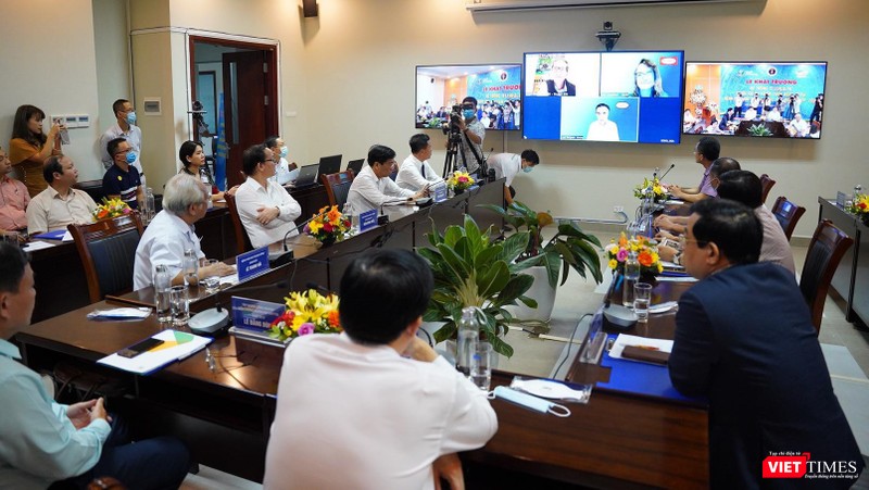 Các giáo sư, bác sĩ của BV Nhi Trung ương tại Hà Nội đã có thể kết nối và hỗ trợ nhanh chóng để chữa trị các ca bệnh khó tại mọi miền Tổ quốc. Các giáo sư, bác sĩ của BV Nhi Trung ương tại Hà Nội đã có thể kết nối và hỗ trợ nhanh chóng để chữa trị các ca bệnh khó tại mọi miền Tổ quốc.