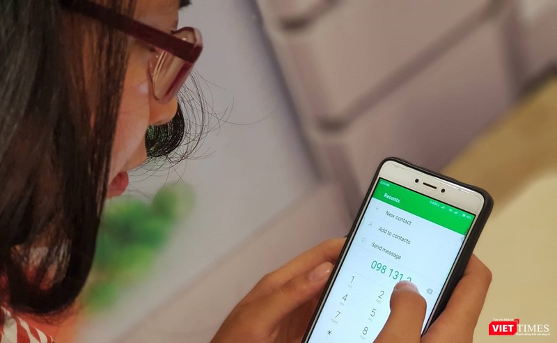 Cục Viễn thông khẳng định, Bộ TT&TT rất quyết liệt thực hiện việc cắt bỏ các loại sim rác – sim không cung cấp đủ thông tin người dùng. Cục Viễn thông khẳng định, Bộ TT&TT rất quyết liệt thực hiện việc cắt bỏ các loại sim rác – sim không cung cấp đủ thông tin người dùng.