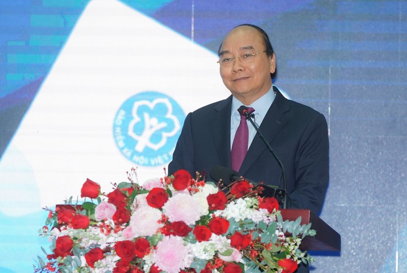 Thủ tướng Nguyễn Xuân Phúc cho rằng việc ra đời ứng dụng VssID là một bước tiến mạnh mẽ, thiết thực trong cải cách hành chính, ứng dụng công nghệ thông tin của ngành BHXH. Ảnh: VGP. Thủ tướng Nguyễn Xuân Phúc cho rằng việc ra đời ứng dụng VssID là một bước tiến mạnh mẽ, thiết thực trong cải cách hành chính, ứng dụng công nghệ thông tin của ngành BHXH. Ảnh: VGP.