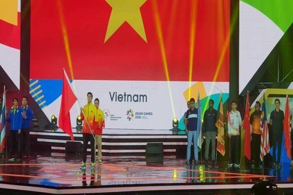 Sau ASIAD 2018 với thành tích không như mong đợi, người hâm mộ vẫn tiếp tục đặt kỳ vọng vào một thế hệ mới của Thể thao điện tử Việt Nam. Sau ASIAD 2018 với thành tích không như mong đợi, người hâm mộ vẫn tiếp tục đặt kỳ vọng vào một thế hệ mới của Thể thao điện tử Việt Nam.