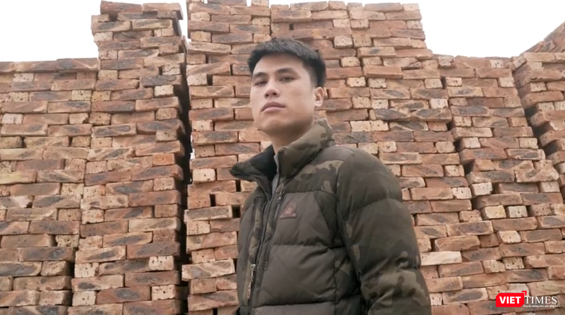 Việc trở thành một streamer không nằm trong kế hoạch của Bắc nếu như anh không gặp tai nạn bất ngờ khiến tay phải mất đi khả năng hoạt động. Việc trở thành một streamer không nằm trong kế hoạch của Bắc nếu như anh không gặp tai nạn bất ngờ khiến tay phải mất đi khả năng hoạt động.