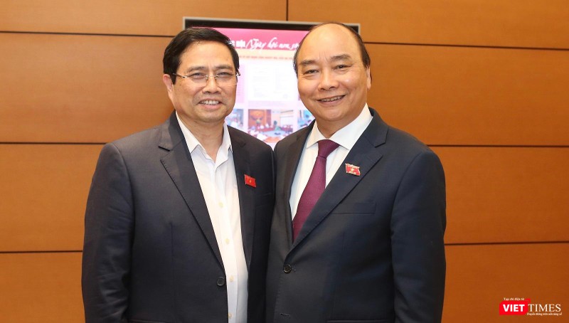 Tân Thủ tướng Phạm Minh Chính và tân Chủ tịch nước Nguyễn Xuân Phúc. Tân Thủ tướng Phạm Minh Chính và tân Chủ tịch nước Nguyễn Xuân Phúc.