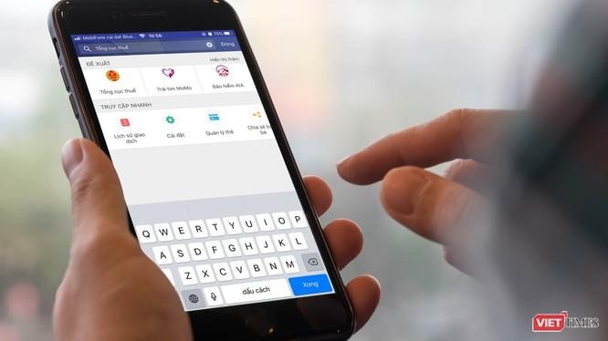 Ví điện tử tập trung vào đối tượng khách hàng ở các thành phố lớn trong khi Mobile Money cung cấp dịch vụ thanh toán không dùng tiền mặt cho khách hàng vùng sâu, vùng xa. Ví điện tử tập trung vào đối tượng khách hàng ở các thành phố lớn trong khi Mobile Money cung cấp dịch vụ thanh toán không dùng tiền mặt cho khách hàng vùng sâu, vùng xa.