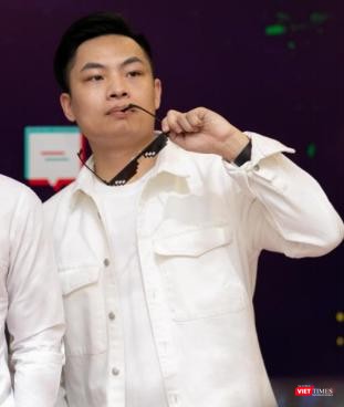 Anh Donnie Chu - Founder DC Group. Anh Donnie Chu - Founder DC Group.