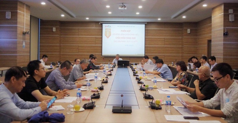 Hội đồng bình chọn có gồm 22 thành viên, là các cán bộ lãnh đạo, quản lý, chuyên gia hàng đầu về an toàn thông tin.