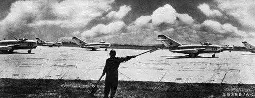 Những chiếc MiG-15 của không quân Liên Xô vốn được đánh giá không cao đã bắn hạ rất nhiều máy bay hiện đại của Mỹ Những chiếc MiG-15 của không quân Liên Xô vốn được đánh giá không cao đã bắn hạ rất nhiều máy bay hiện đại của Mỹ