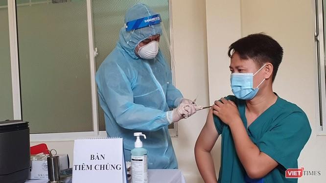 Chiến dịch truyền thông “Tiêm vaccine - Vững niềm tin” nhằm truyền tải thông điệp mạnh mẽ về việc tiêm vaccine phòng COVID-19 để bảo vệ bản thân, gia đình và toàn xã hội.