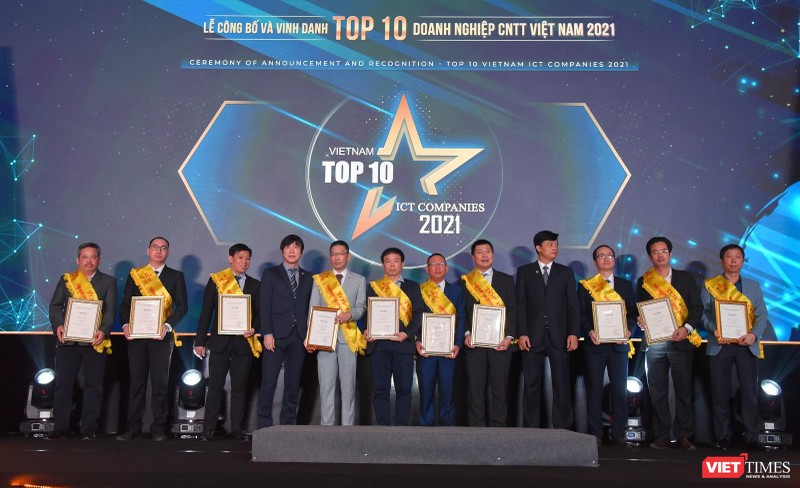 Lễ công bố và vinh danh top 10 doanh nghiệp công nghệ thông tin Việt Nam 2021.