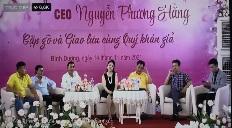 Các khách mời trong buổi livestream của bà Phương Hằng ngày 14/11.