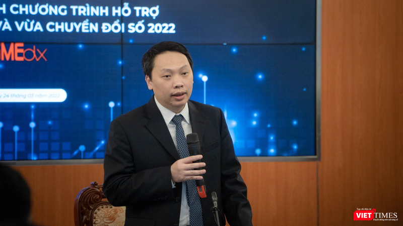 Thứ trưởng Nguyễn Huy Dũng cho biết, trong năm 2022, Bộ TT&TT sẽ cùng 63/63 địa phương vào cuộc triển khai chương trình thúc đẩy SME chuyển đổi số. Thứ trưởng Nguyễn Huy Dũng cho biết, trong năm 2022, Bộ TT&TT sẽ cùng 63/63 địa phương vào cuộc triển khai chương trình thúc đẩy SME chuyển đổi số.