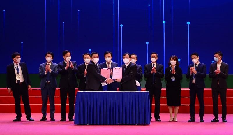 Lễ ký kết thoả thuận hợp tác về chuyển đổi số giữa VNPT và UBND tỉnh Hải Dương vừa được tổ chức ngày 26/3/2022