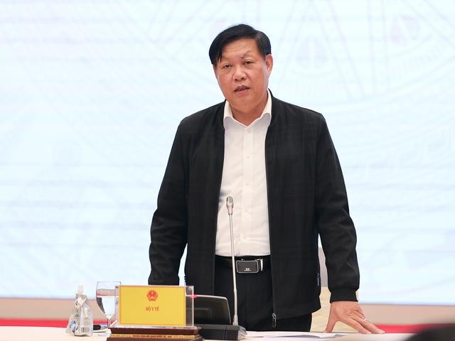 Thứ trưởng Bộ Y tế cho biết, 3 ứng cử viên vaccine nghiên cứu trong nước, gồm Nanocovax, Covivax, Arct 154 đang thử nghiệm lâm sàng và tiếp tục được hoàn thiện hồ sơ. Thứ trưởng Bộ Y tế cho biết, 3 ứng cử viên vaccine nghiên cứu trong nước, gồm Nanocovax, Covivax, Arct 154 đang thử nghiệm lâm sàng và tiếp tục được hoàn thiện hồ sơ.