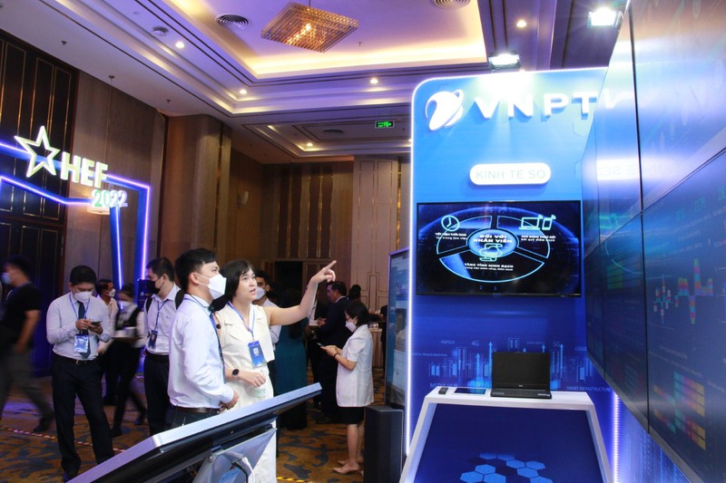 Hệ sinh thái chuyển đổi số khối Chính quyền - giải pháp Trung tâm điều hành Thông minh IOC của VNPT đã có mặt tại hơn 30 địa phương.