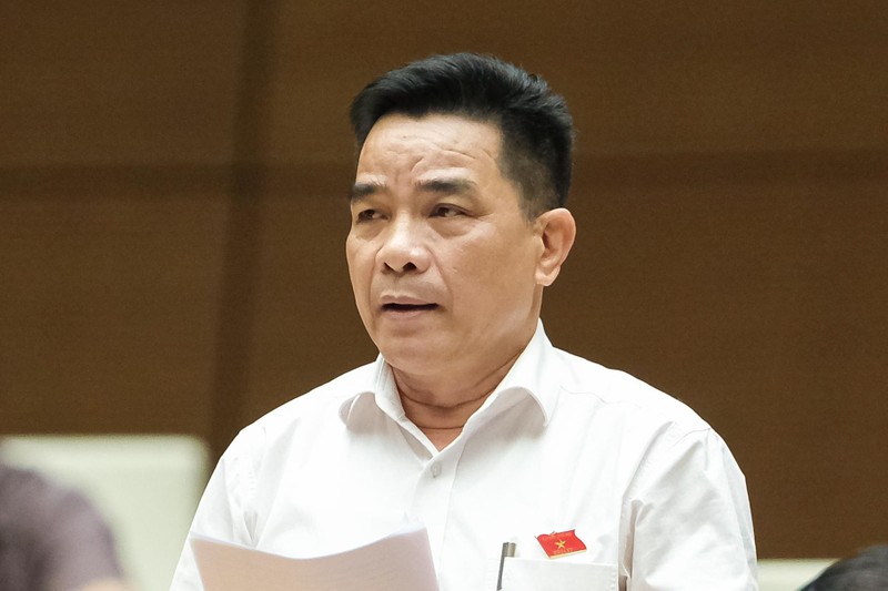 Đại biểu Lê Văn Dũng - Đoàn ĐBQH tỉnh Quảng Nam. Đại biểu Lê Văn Dũng - Đoàn ĐBQH tỉnh Quảng Nam.