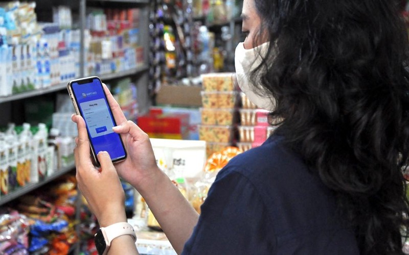 VNPT HKD có nhiều ưu điểm như tiện lợi, dễ thao tác, tiết kiệm chi phí, được tích hợp đồng thời các phần mềm như hỗ trợ kê khai thuế, kế toán và hóa đơn điện tử.