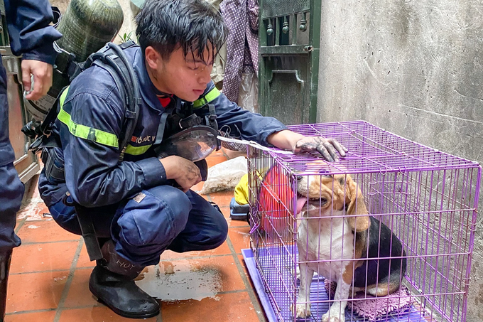 Nghẹn lòng phút cuối gặp gia đình của 3 chiến sĩ hy sinh ở Hà Nội ảnh 2