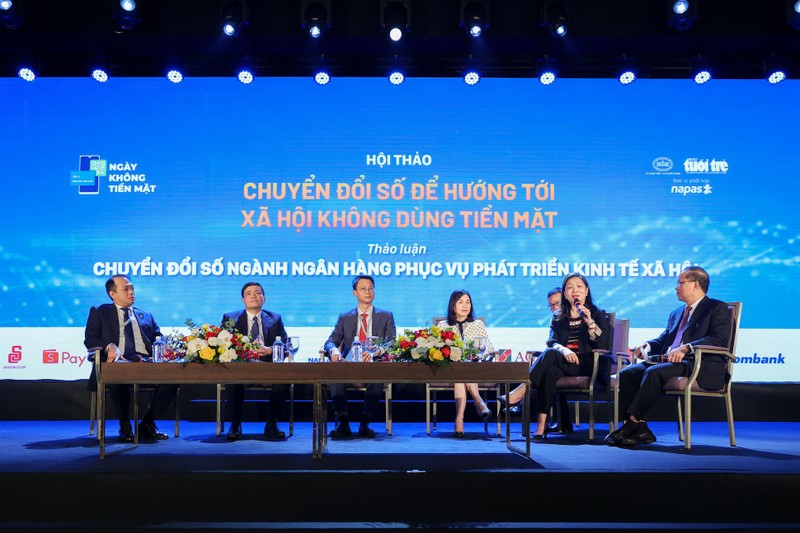 Hội thảo “Chuyển đổi số để hướng tới xã hội không dùng tiền mặt” nằm trong khuôn khổ chuỗi sự kiện “Ngày không tiền mặt” diễn ra mới đây.