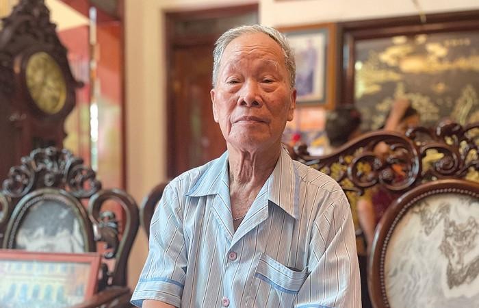 Chuyện Bác Hồ tặng thanh niên giữ cầu bốn câu thơ bất hủ ảnh 2 Chuyện Bác Hồ tặng thanh niên giữ cầu bốn câu thơ bất hủ 2