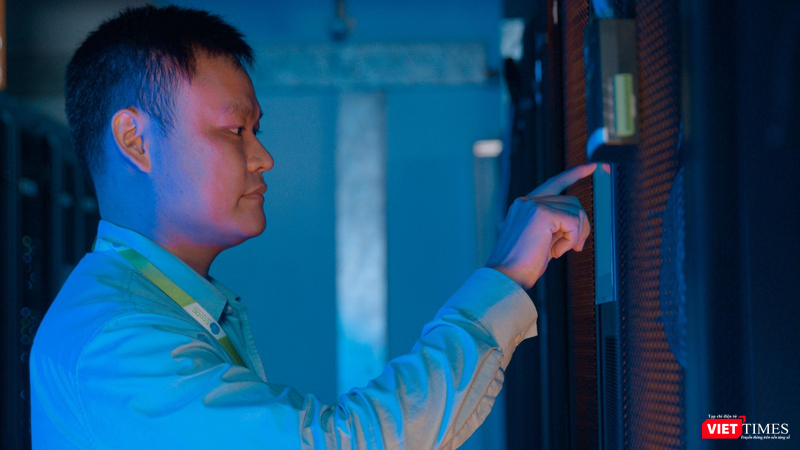 EcoDC là giải pháp chuyển đổi số tiêu biểu được tôn vinh tại Giải thưởng Chuyển đổi số Việt Nam 2021. EcoDC là giải pháp chuyển đổi số tiêu biểu được tôn vinh tại Giải thưởng Chuyển đổi số Việt Nam 2021.