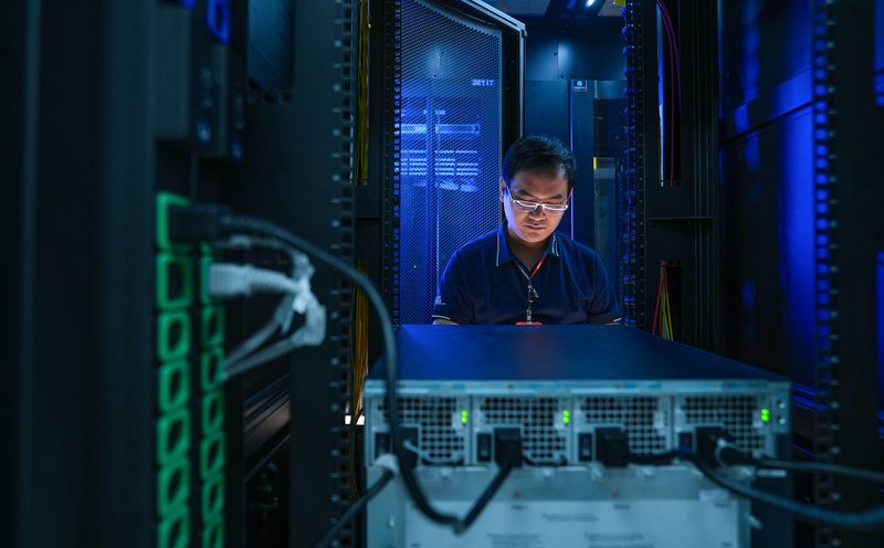 VNG Data Center sẽ cung cấp 410 tủ rack (tủ lắp đặt servers), sau đó sẽ mở rộng lên đến 1.600 tủ rack.