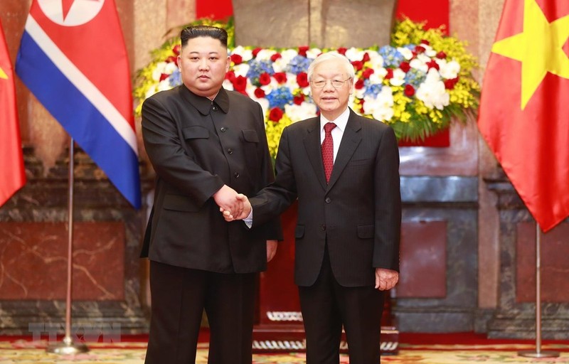 Tổng Bí thư, Chủ tịch nước Nguyễn Phú Trọng đón Chủ tịch Triều Tiên Kim Jong-un tại cuộc gặp tháng 3/2019.